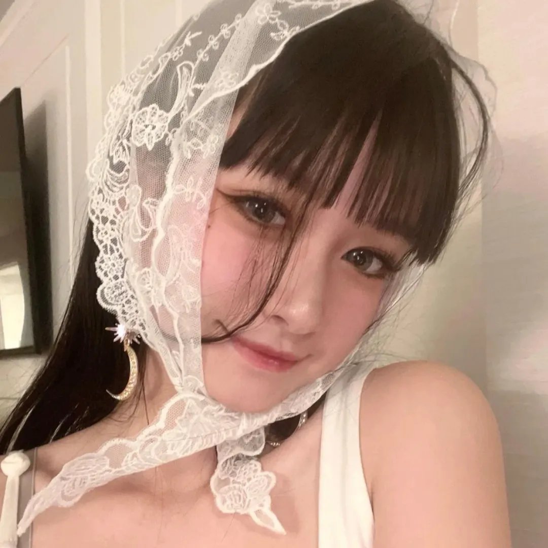 雨中的女人